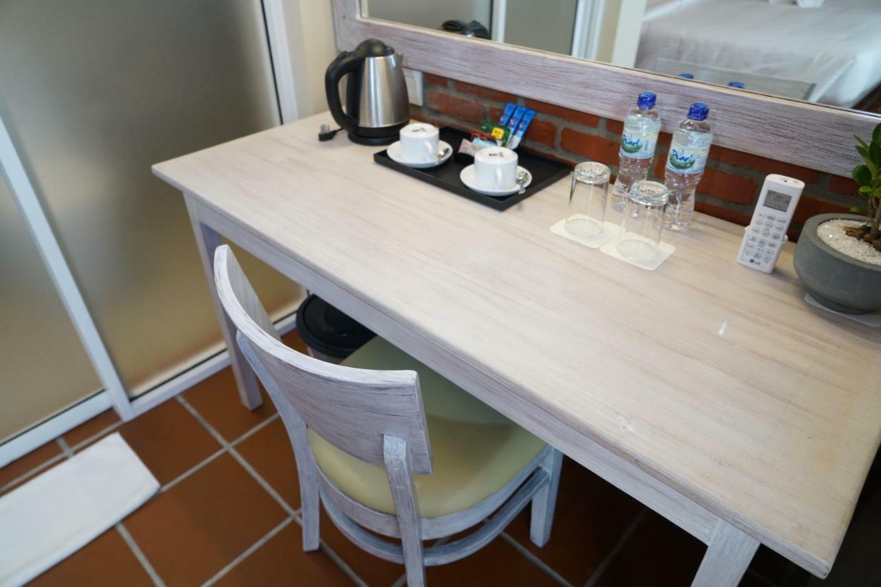 Olinia Airport Hotel Katunayaka Ngoại thất bức ảnh