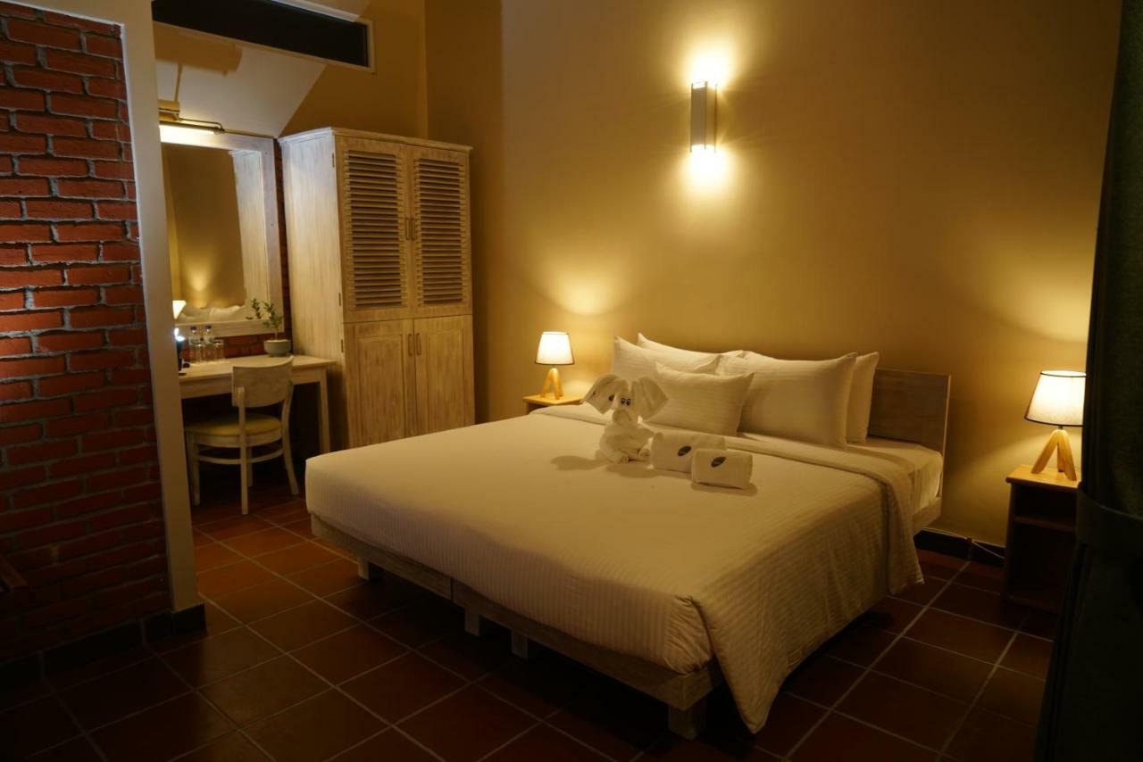 Olinia Airport Hotel Katunayaka Ngoại thất bức ảnh