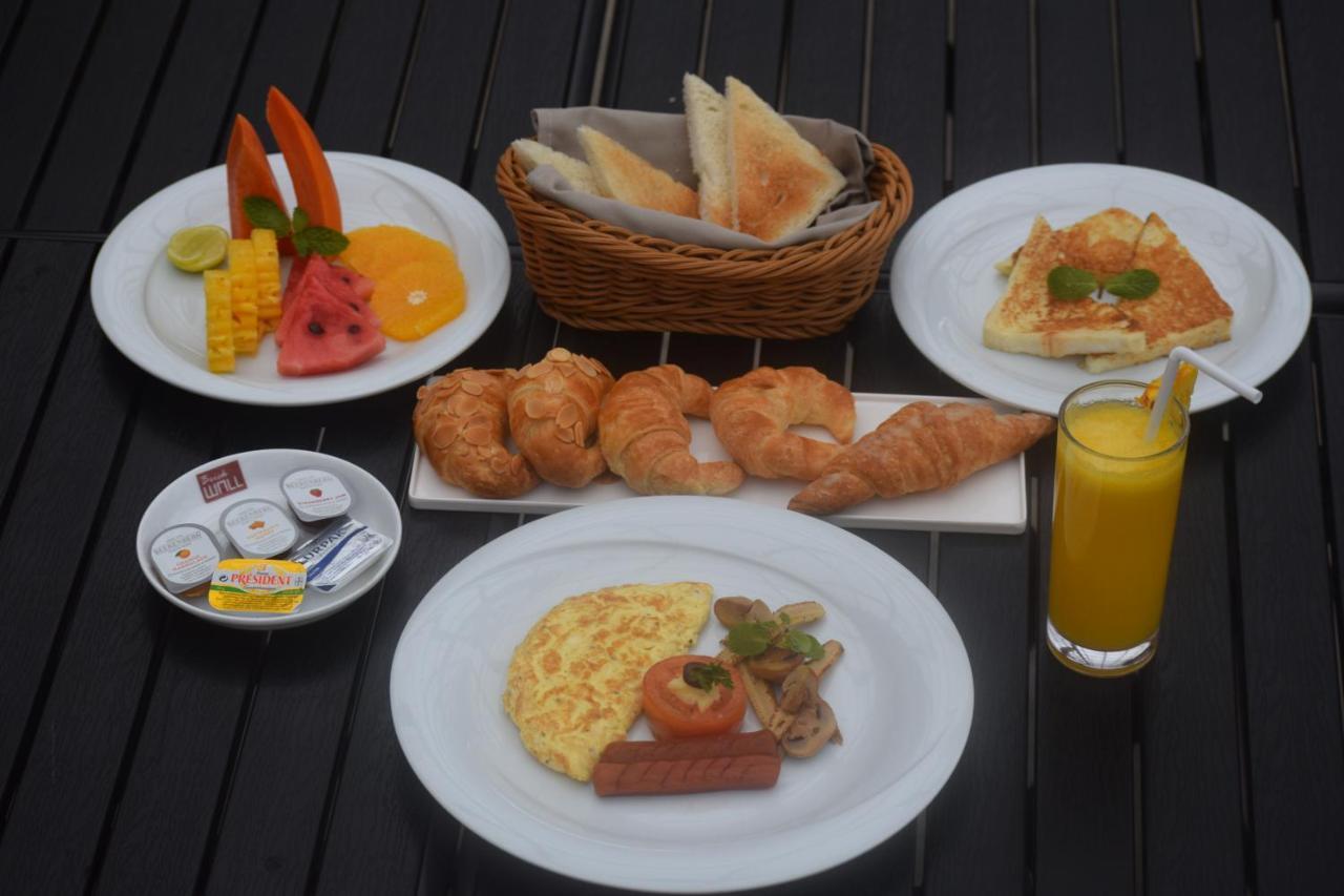 Olinia Airport Hotel Katunayaka Ngoại thất bức ảnh